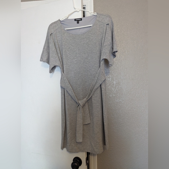 Express Dresses & Skirts - Express short sleeve women's dress S